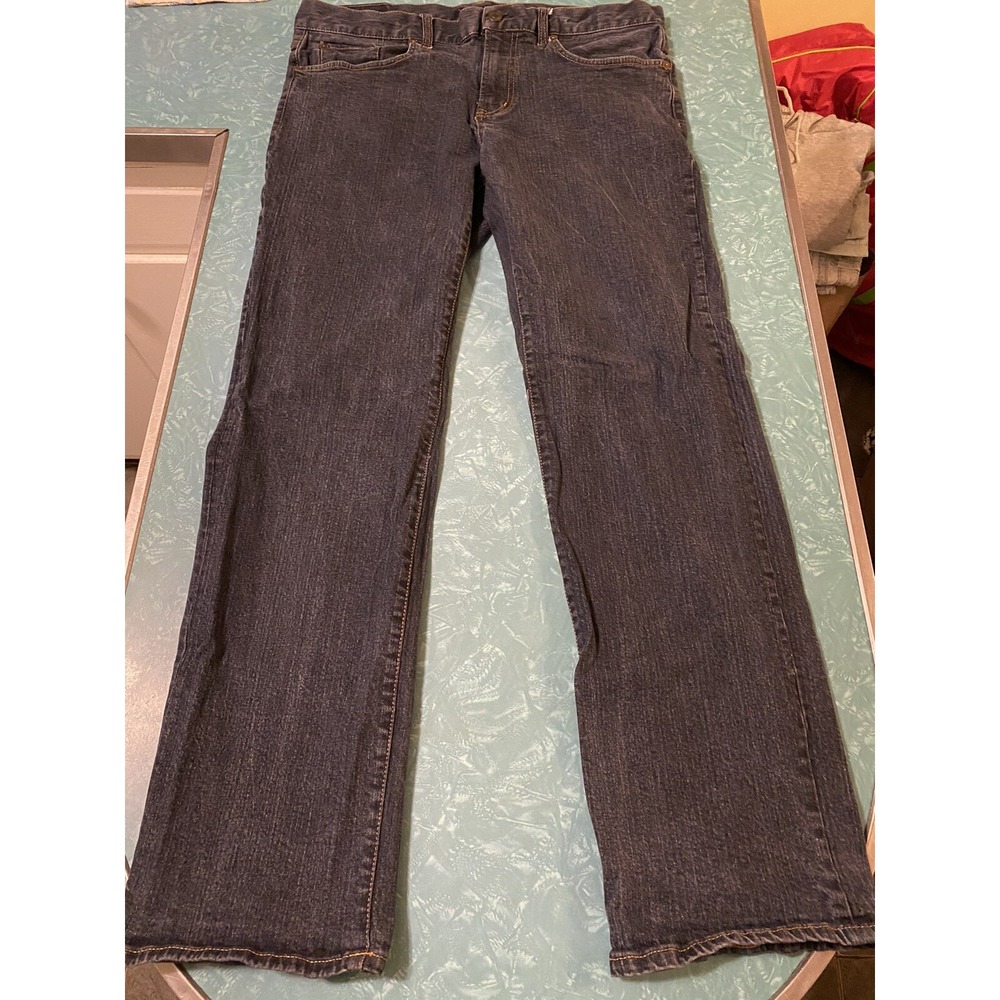 Aeropostale men jean size tag 34x32 actual 34x 30 Dark Wash Straight leg